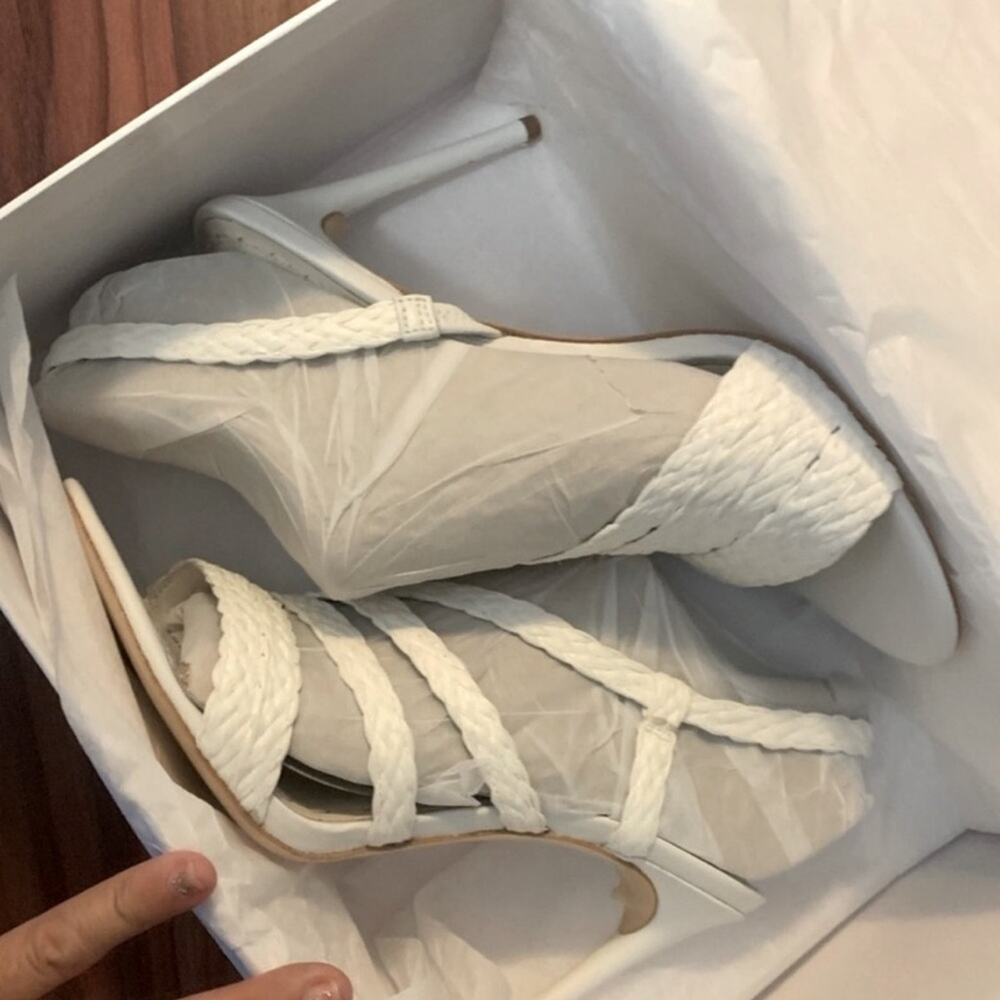 Alice + Olivia Fanniey Heels in White. - Picture 7 of 8
